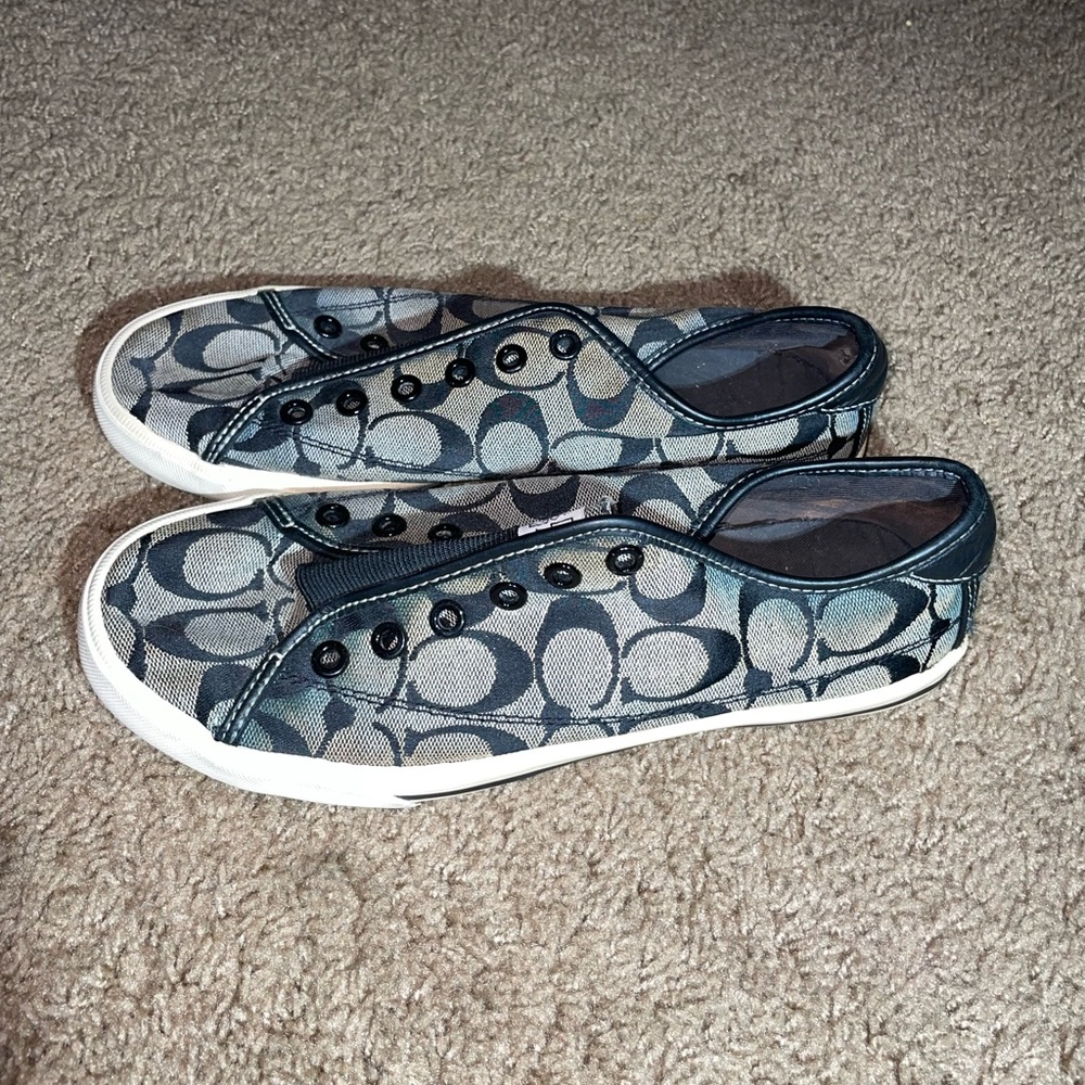 Women’s COACH shoes - Picture 3 of 4